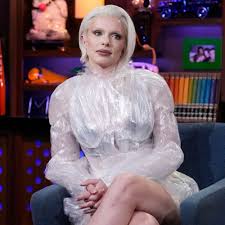 Leave It to Julia Fox to Accidentally Break the Sapphic Internet With a  TikTok | Them