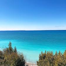 Views Like This Are Why We Love Living In The Great Lakes Region Lakesandgrapes Greatlakes View Hiking Lake Traverse Great Lakes Region Great Lakes Lake