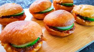 Resepi pau goreng sukatan cawan 7. Resepi Pau Sambal Burger Malaysia Gebu Di Dalam Garing Di Luar First Time Buat Confirm Jadi Youtube