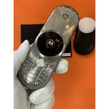 Motorola Aura specs, faq, comparisons