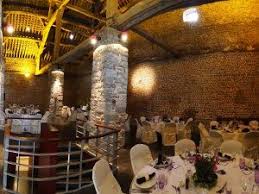 Pour trouver le lieu parfait,précisez le type d'évènement à organiser. Bien Choisir Sa Salle De Mariage En Province De Namur