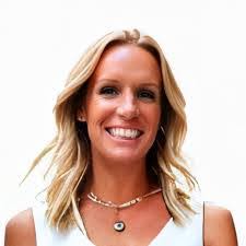 Shannon Mundy's Instagram, Twitter & Facebook