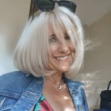 She split her tongue in half… 😳👅 instagram.com/cruellamorgan