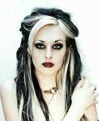 20 Best Hair Color Ideas In The World Of Chunky Highlights Black Hair Dye Gothic Hairstyles Hair Styles