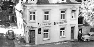 Haus kaufen in burscheid vom makler und von privat! Burscheider Gastronomie Schnaps War Das Getrank Der Wahl Kolner Stadt Anzeiger