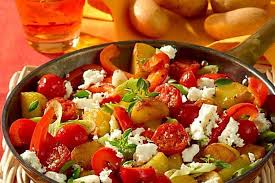 Leichtes Alltagsgericht Lachspfanne Mit Zucchini Rezept Mediterrane Rezepte Rezepte Mit Feta Kartoffelpfanne