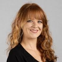 Lindsey Hooker's Instagram, Twitter & Facebook