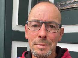 Hundeköder in Carolinensiel: Hundehalter findet mit Schrauben präparierte  Frikadellen