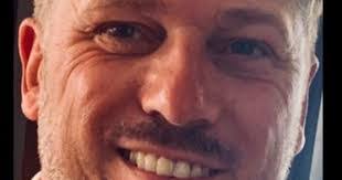 Andrew Ostrander's Instagram, Twitter & Facebook