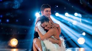 Sa victoire dans danse avec les stars 2018, sa danse avec iris, sa relation avec denitsa… clément rémiens nous dit tout ! Une Finale De Danse Avec Les Stars 100 Nord Avec Clement Remiens Et Iris Mittenaere