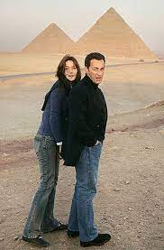 Ihr kleiner sonnenschein, töchterchen giulia, feiert mittlerweile schon ihren neunten geburtstag. Drei Statt Zweisamkeit Carla Bruni Und Nicolas Sarkozy Sind Am 19 Oktober Eltern Einer Kleinen Tochter Geworden Stuttgarter Zeitung