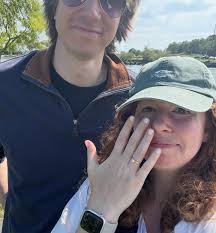 2021. Only one ⭐️. However. There were some amazing moments and memories  made. We made the best of it. And i learned to love, to feel loss, to feel  loud, to feel