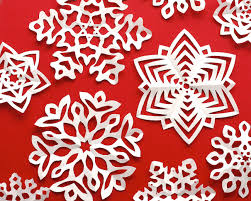 This free printable christmas gift tag includes a snowman holding a gift. Free Printable Fold Cut Kirigami Snowflakes Oh My Handmade