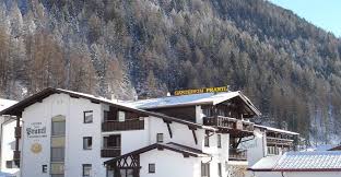 Some feature a balcony and all have access to the shared terrace. Bergfex Gasteheim Prantl Pension Solden Solden
