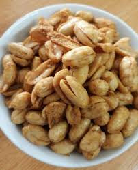 Uleni hingga menyatu, lalu tambahkan kaldu secukupnya dan juga putih telur. Resepi Kacang Goreng Mudah Sedap Boleh Buat Ketagih
