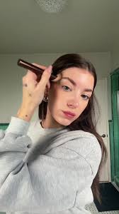 Keaton Belle Make Up