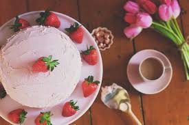 Probiere doch mal unsere einfachen rezepte für zitronenkuchen, milchschnittenkuchen, ameisenkuchen oder den beliebten fantakuchen mit mandarinen. Erdbeertorte Rezepte Traditionelle Und Mal Aussergewohnliche