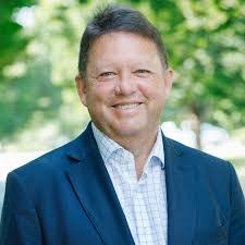 Edward Thurmond's Instagram, Twitter & Facebook