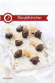 Mandelhornchen Rezept Fur Den Kuchenklassiker Rezept In 2020 Mandelhornchen Rezept Rezepte Marzipan Rezept