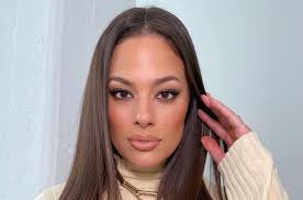 Νεα οχηματα για τον ελληνικο στρατο. Ashley Graham Mas Deixnei Pws Htan Sthn Hlikia Twn 14 Etwnchrissy Teigen H Throwback Fwtografia Ths Apo Thn Periodo Poy Htan Monteloashley Graham Mas Deixnei To Derma Ths Mesa Apo Enan Megen8yntiko