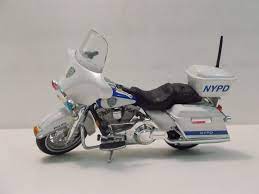 Harley Davidson Electra Glide New York Police Department Nypd Scale 1 18 Harley Davidson Electra Glide Harley Davidson Harley