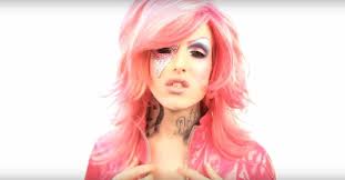 Jeffree star is a massive youtuber and makeup guru who has made millions with. Youtuber Jeffree Star Had Really Bad Teeth Before And After Pics