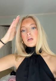 Amelia Katz's Instagram, Twitter & Facebook