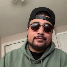 Anyone else talking to this guy?? In Illinois but was currently in Oregon.  Also, Wisconsin.