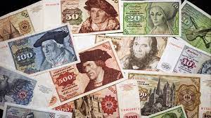 Von der währungsunion profitierten paradoxerweise vor allem die funktionäre. Der Grosste Geldtransport Der Geschichte Wie Die D Mark In Den Osten Kam Dokthema Br Fernsehen Fernsehen Br De