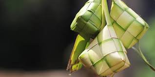 Ketupat png ketupat lebaran ketupat hari raya ketupat sayur. Mengenal Makna Lebaran Ketupat Simbol Kebersamaan Dan Kasih Sayang Merdeka Com