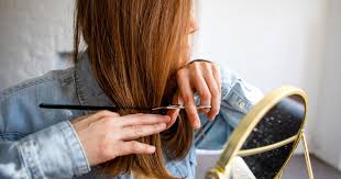 5 Consejos Que Deberias Tomar En Cuenta Antes De Cortar Tu Cabello En Casa Glamour