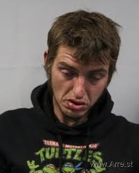 Brandon Andrew Compton Kanawha (SCRJ), West Virginia  http://Arre.st/WV-1005455713