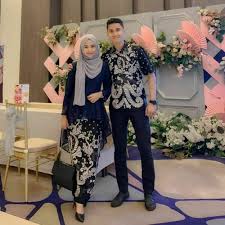 Belanja baju kemeja couple online di ryn fashion | temukan berbagai model desain baju kemeja couple unik, terbaru dengan harga murah. Jual Batik Couple Kebaya Brokat Hem Baju Pesta Kondangan Lamaran Tunangan L Kota Pekalongan Ben Ahsan Collection Tokopedia