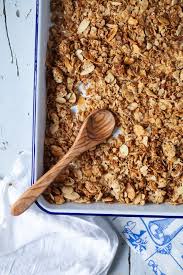 Ein Rezept Fur Honig Mandel Granola Rezept Granola Rezept Joghurt Fruhstuck Rezepte