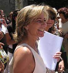 Elle meurt en pleine jeunesse, elle. Claire Chazal Wikipedia
