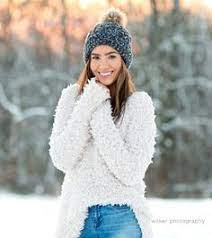 Senior Pictures Cincinnati Dayton Ohio These Two Gorgeous High Sch Winter Senior Pictures Outfits Winter Portraits Photography Winter Senior Photography