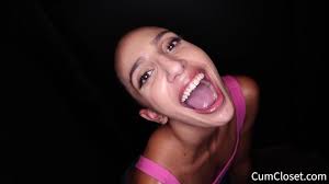 Angelica Cruz - CumGloryHole.se