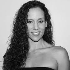 Andrea Hinman's Instagram, Twitter & Facebook