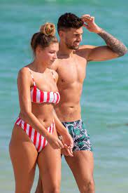 Pin On Lifestyle Fashion Celebrity