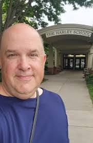 Vicki Mullin's Instagram, Twitter & Facebook