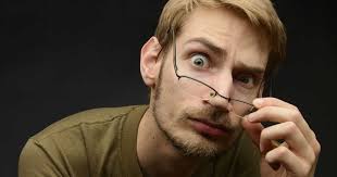 14 Weird Lies About the English Language Upheld by Grammar Fascists