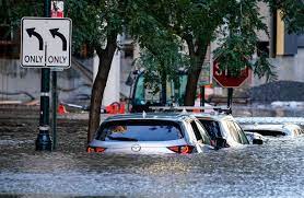 A flooded subway station in the bronx in new york city, where service was disrupted due to extremely heavy rainfall from the remnants of hurricane ida on sept. 0i2auhzloesp8m