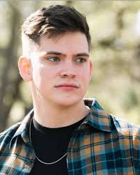 Hello lovely IG commUnity! Here is some love for this weekend events!  Wednesday- Sunday along with our weekend brunch. We have a huge Family Day  this Sunday! Open Call (open mic) Sunday