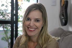 Ana Areias lança seu segundo single e faz show em São Luís