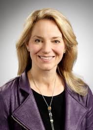 Lisa Behnke's Instagram, Twitter & Facebook