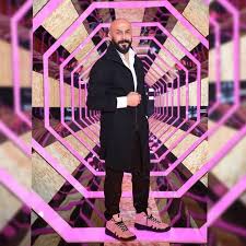«كنا في الغردقة، وقولتله كلمة في ودنه، وقولتله أنا مش هوصيك عليها يا حسن. Ù…Ù† Ø§Ù„Ø£ÙƒØ«Ø± Ø£Ù†Ø§Ù‚Ø© Ù‚ØµÙŠ Ø®ÙˆÙ„ÙŠ Ø£Ù… Ø­Ø³Ù† Ø§Ù„Ø±Ø¯Ø§Ø¯ ÙÙŠ Ø£Ù†Øª Ù…ÙŠÙ† Ø£Ø®Ø¨Ø§Ø± ØµØ­ÙŠÙØ© Ø§Ù„Ø±Ø¤ÙŠØ©