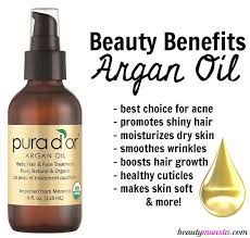 Jojoba oil is naturally rich in vitamin e, a potent antioxidant that helps the skin defend itself against free radicals that can cause premature aging and skin damage, says dr. 14 Beauty Benefits Of Argan Oil For Skin Hair Nails Beautymunsta Free Natural Beauty Hacks And More Argan Oil Skin Benefits Argan Oil Benefits Oils For Skin