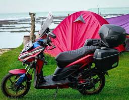 Modifikasi honda beat pake box : Motor Matic Tambah Nyaman Buat Touring Dengan Modif 5 Part Ini