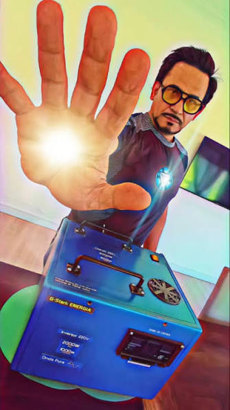 Gustavo Loi&aacute;cono con su invento, G-Stark