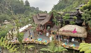 Ini baru 20, padahal bandung masih punya segudang potensi wisata yang bisa banget jadi tempat self healing kamu. 54 Tempat Wisata Di Bandung Paling Hits 2021